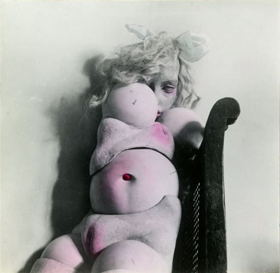 Hans Bellmer Les jeux de la poupée 1949.jpg